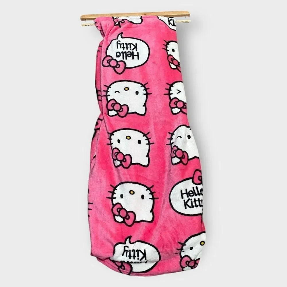 Hello Kitty Sanrio “Chat Bubble” Plush Silk Touch Pink Throw Blanket 50